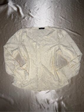 Luxveer Cream Lace Button-Down Long Sleeve Blouse Size M